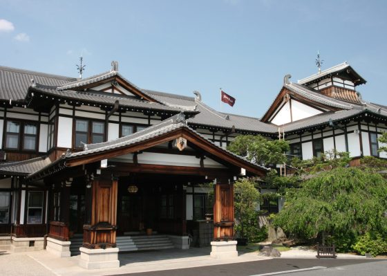 西の迎賓館「奈良ホテル」と飛鳥・藤原の宮都と法隆寺