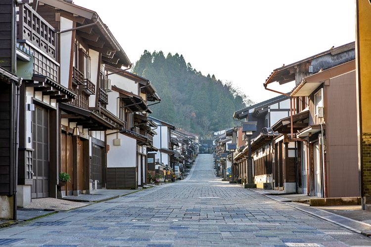 「2025年に行くべき52か所」選出！富山満喫ツアー