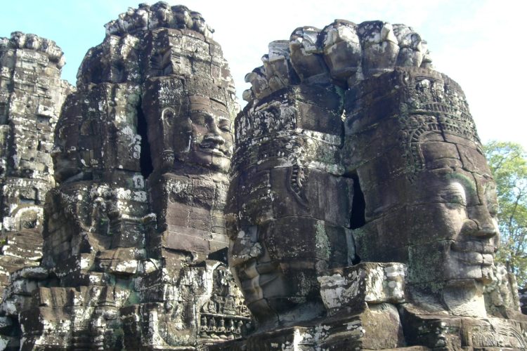 ベトナム航空利用　世界遺産アンコールワット　6日間