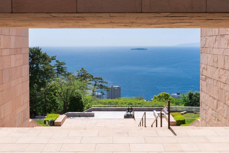 伝統と格式の名門「川奈ホテル」で過ごす 至福の伊豆時間