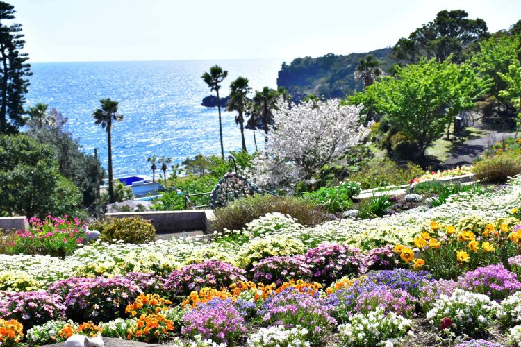 伝統と格式の名門「川奈ホテル」で過ごす 至福の伊豆時間