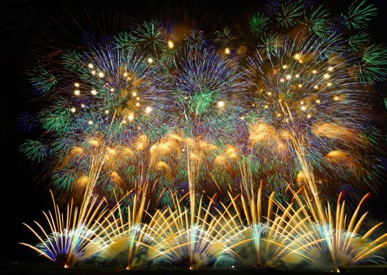 日本三大花火を「桟敷席」より長岡まつり大花火大会